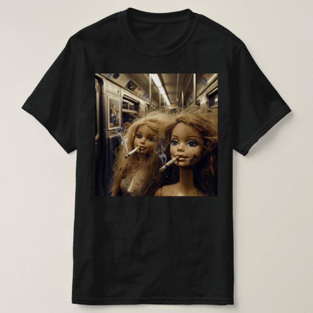 Camiseta Muñeca Afligida Fumando Muñeca Divertida Cara Meme (Diseño del anverso)