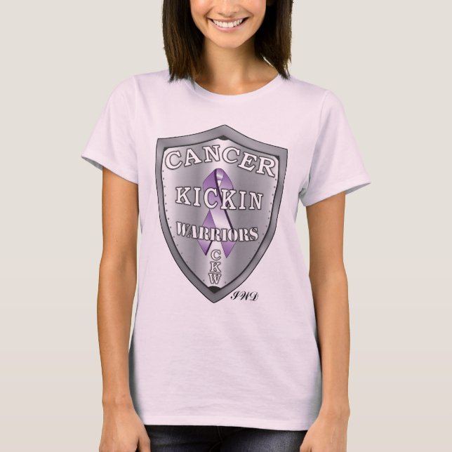 Camiseta Muñeca cancerkickinwarriors-Rosada (Anverso)