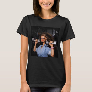 Camiseta Muñeca Divertida Gimnasio de Levantamiento de Pesa