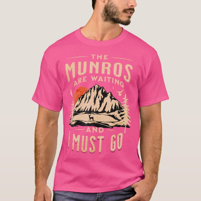 Camiseta Munro Bagging Scottish Mountain Climbing (Anverso)