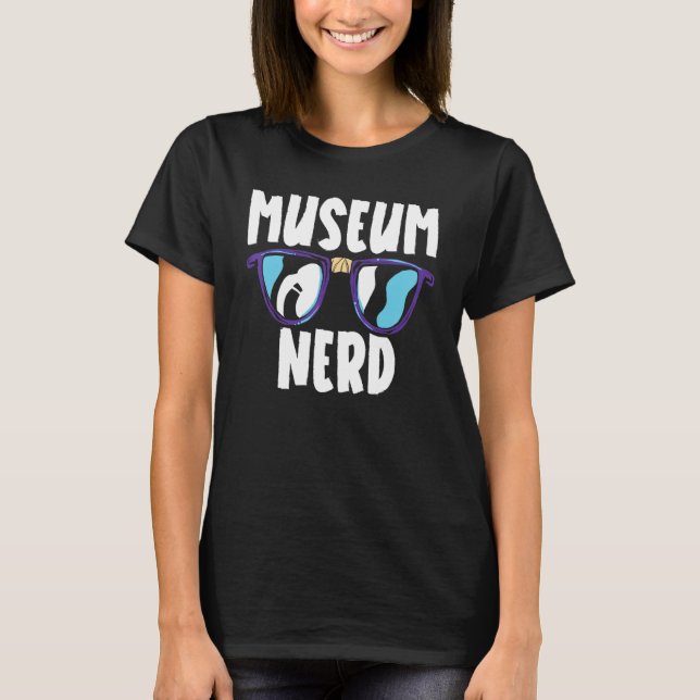Camiseta Museo del Museo Nerd Curador 1 (Anverso)