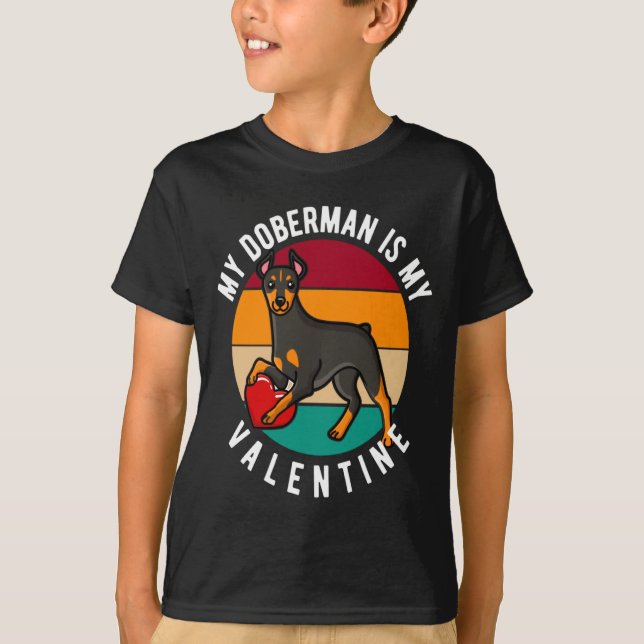 Camiseta My Doberman Is My Valentine Heart Retro Sunset Dog (Anverso)