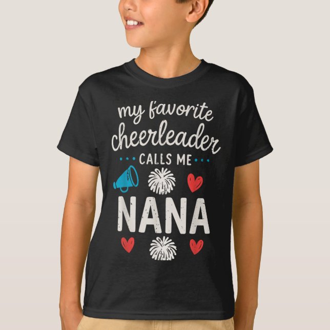 Camiseta My Favorite Cheerleader Calls Me Nana Grandma Chee (Anverso)