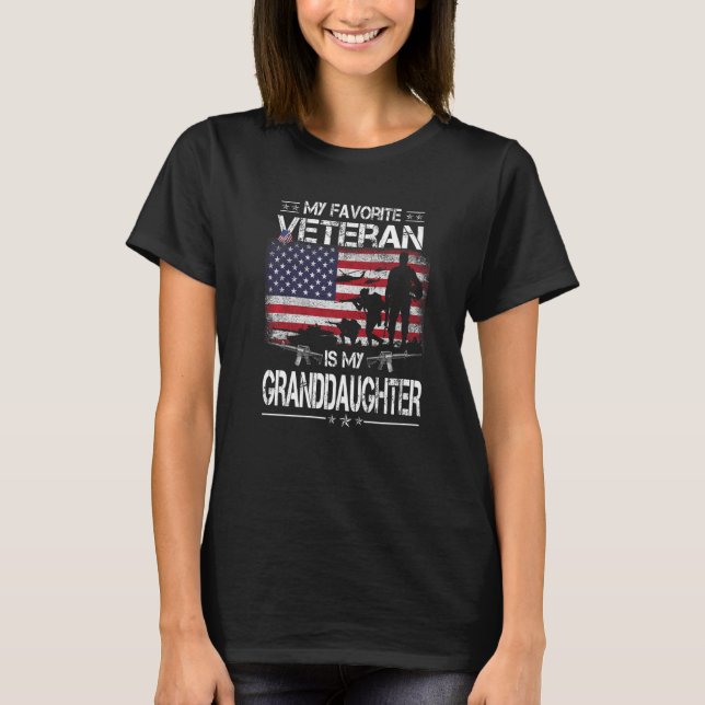 Camiseta My Favorite Veteran Is My Granddaughter  Flag Vete (Anverso)