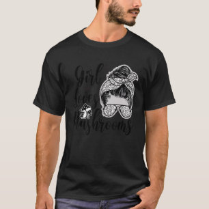 Camiseta Mycology Mushroom Un Chica que ama los hongos