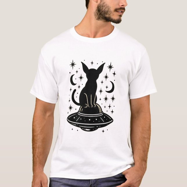 Camiseta Mystical Cat on UFO with Stars & Moons (Anverso)