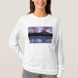 Camiseta NA, Canadá, Banff NP, Primera luz de la mañana en