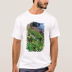 Camiseta NA, EE. UU., Alaska, Islas Semidi, Flores silvestr