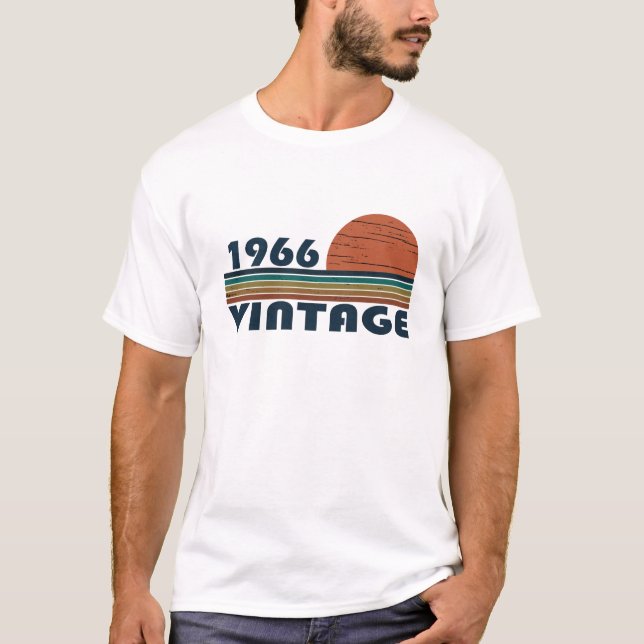 Camiseta Nacido en 1966, en un antiguo cumpleaños (Anverso)
