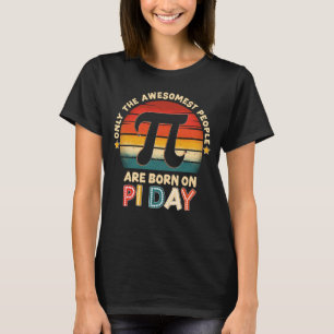 Camiseta Nacido en el cumpleaños de Pi Símbolo retro de Pi