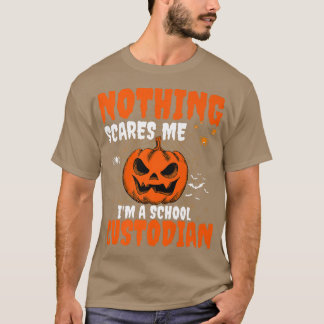 Camiseta Nada me asusta, soy un custodio de Halloween Janit