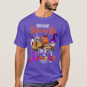 Camiseta Nada me asusta, soy una bruja bibliotecaria de Hal