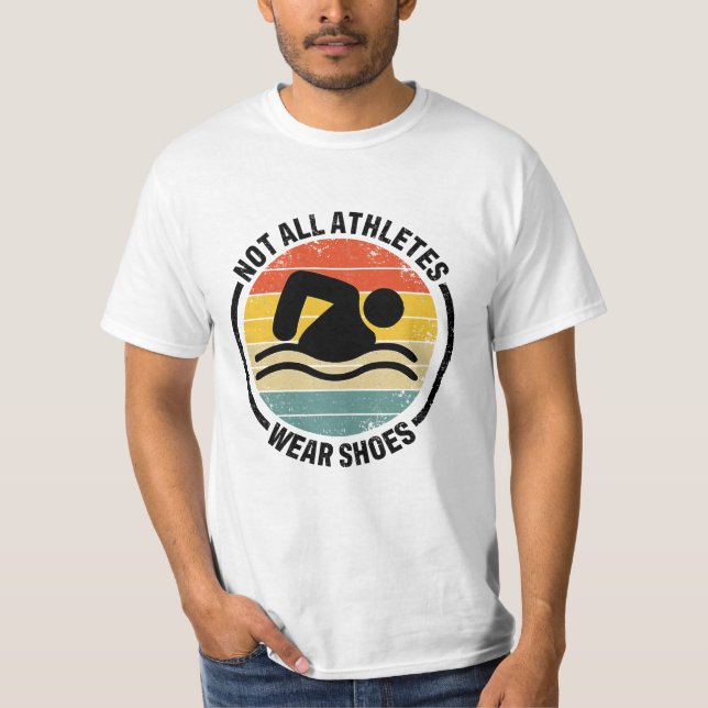 Camiseta Nadadora No Todos Los Atletas Llevan Zapatos Nadan (Anverso)