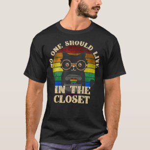 Camiseta Nadie Debería Vivir Con Un Orgullo LGBT De Closet