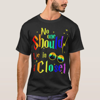 Camiseta Nadie Debería Vivir En Un Estrecho Aliado Del Orgu