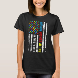 Camiseta Nadie lucha solo contra el autismo de la bandera e