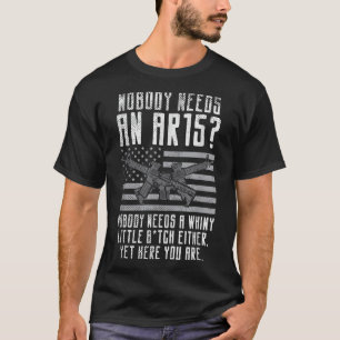 Camiseta Nadie Necesita Un Ar15, Eres Pequeño.