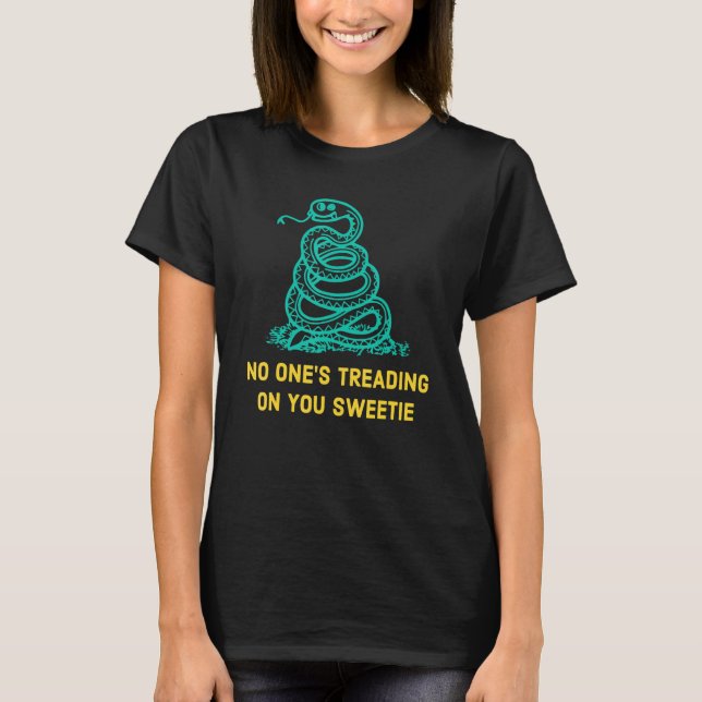 Camiseta Nadie te está enseñando dulce serpiente 6 (Anverso)