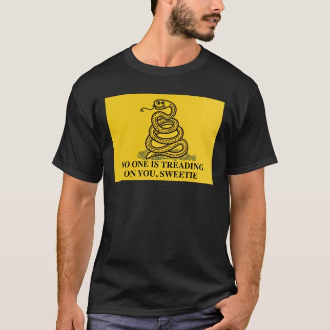 CAMISETA NADIE TE ESTÁ TRATANDO, SWEETIE (Anverso)