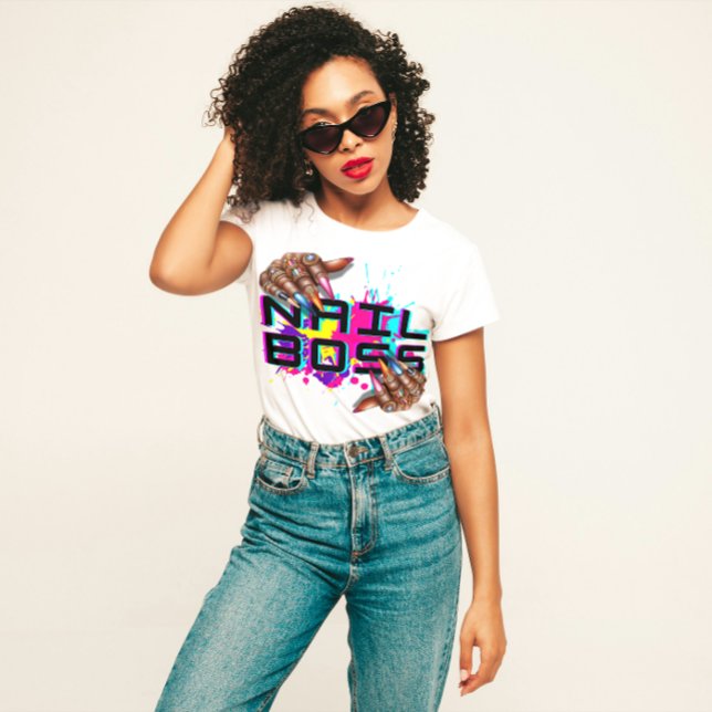 Camiseta "Nail Boss" Bold Beauty Tech (Subido por el creador)