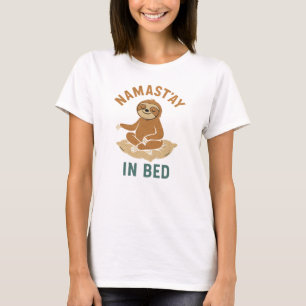 Camiseta Namast’ay In Bed Yoga
