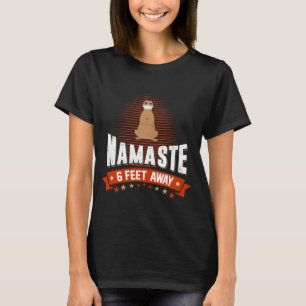 Camiseta Namaste A 6 Metros De Meerkat Con Yoga De Máscara