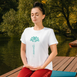 Camiseta Namaste Black Lotus Flower Moderno Script