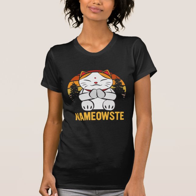 Camiseta Nameowste - Amantes divertidos de los gatos de yog (Anverso)