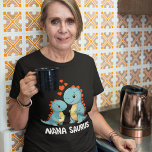 Camiseta Nana Saurus Fun Gift for Grandma<br><div class="desc">Cute design for mom with the funny phrase "Nana Saurus" and the image of a little dinosaur and her baby. This design is ideal to give to grandma or on birthdays,  anniversaries,  Mother's Day,  Christmas or any occasion! Don't think twice and give grandma this cute dinosaur design.</div>