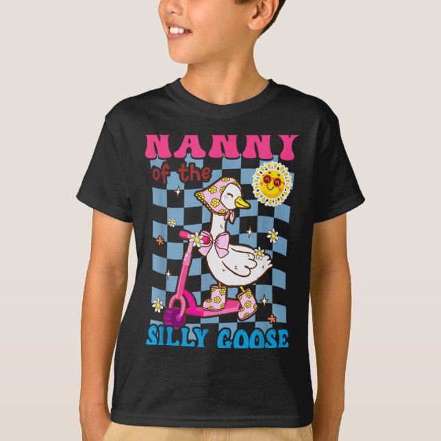 Camiseta Nanny Of The Silly Goose First Birthday Family Mat (Anverso)