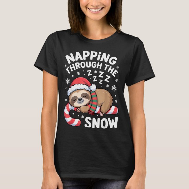 Camiseta Napng Through The Snow Funny Sloth Candy Cane Xmas (Anverso)