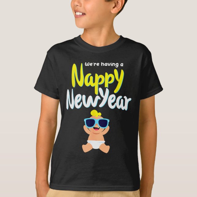 Camiseta Nappy New Year Diaper Expecting Pregnant Funny Hap (Anverso)
