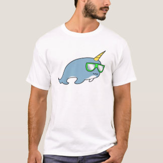 Camiseta Narwhal fresco bonito en sombras