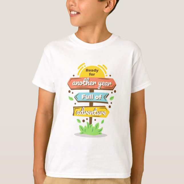 Camiseta Naturaleza de los Rótulos de Aventura de Cumpleaño (Anverso)