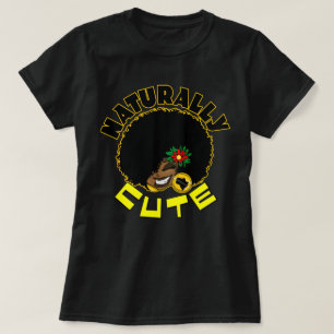 CAMISETA NATURALMENTE LINDA DEL LOGOTIPO