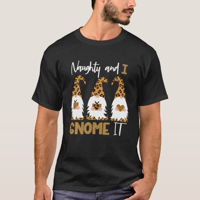 Camiseta Naughty Y Yo Gnome It Leopard Gnomes Xmas Family (Anverso)
