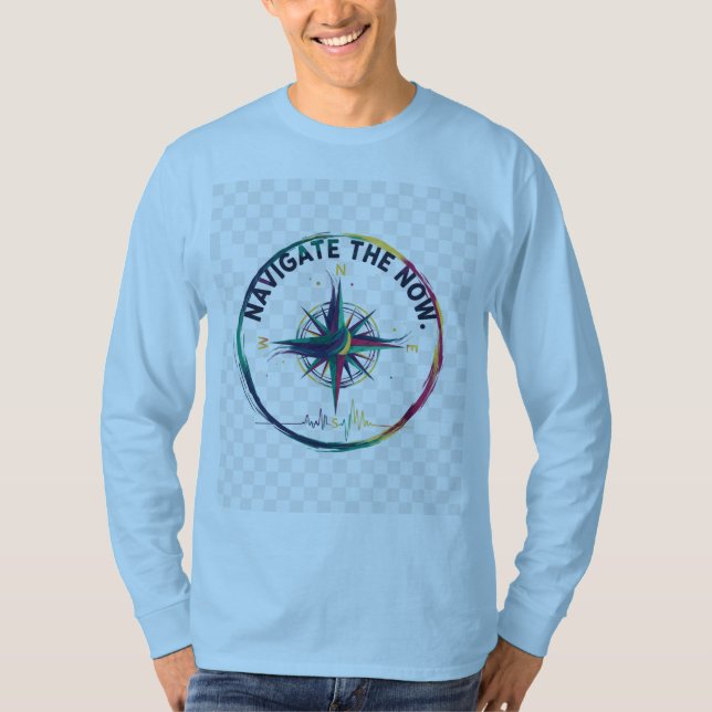 Camiseta Navega el Ahora | Brújula Abstracta Multi-Color (Anverso)
