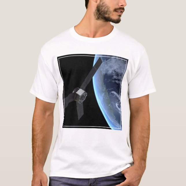 Camiseta Naves espaciales de Juno durante su vuelo terrestr (Anverso)