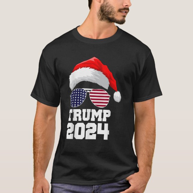 Camiseta Navidades de Donald Trump: Funny MAGA santa hat (Anverso)