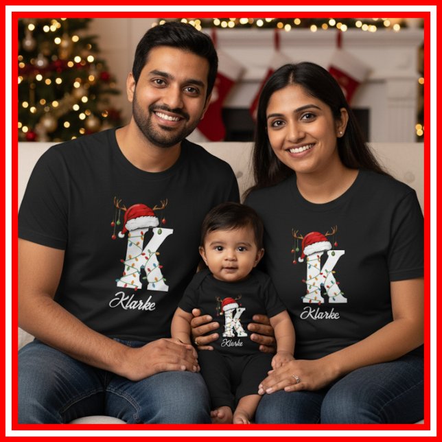 Camiseta Navidades de familia monogramados Antlers Santa Ha (Subido por el creador)