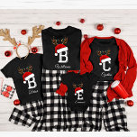 Camiseta Navidades de familia monogramados que coinciden co<br><div class="desc">Camisetas de Navidades de familia monogramados que coinciden con ropa</div>