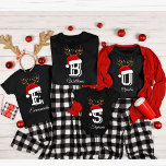 Camiseta Navidades de familia monogramados que coinciden co<br><div class="desc">Camisetas de Navidades de familia monogramados que coinciden con ropa</div>