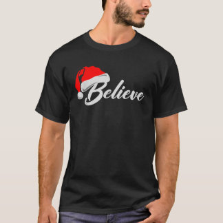 Camiseta Navidades de familias divertidas creen que Santa C