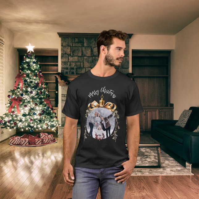 Camiseta Navidades de la foto familiar de bauble de oro neg (Subido por el creador)