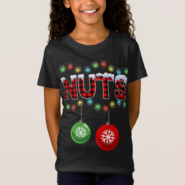 Camiseta Navidades de nueces de pecho iluminan a la pareja  (Anverso)