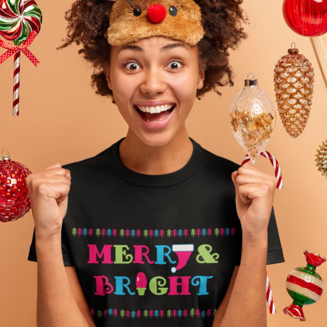 Camiseta Navidades de pasteles calientes merry y luminosos (Subido por el creador)