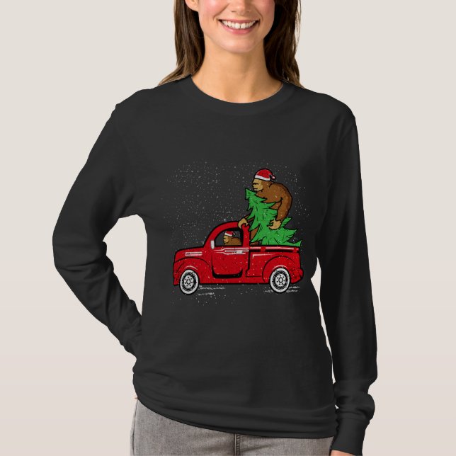 Camiseta Navidades de Santa Bigfoot Riding Red Truck Sasqua (Anverso)