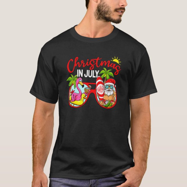 Camiseta Navidades En Julio Santa Beach Flamingo Surfing Su (Anverso)