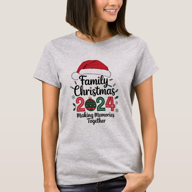 Camiseta Navidades familiares 2024 Reuniendo Recuerdos (Anverso)