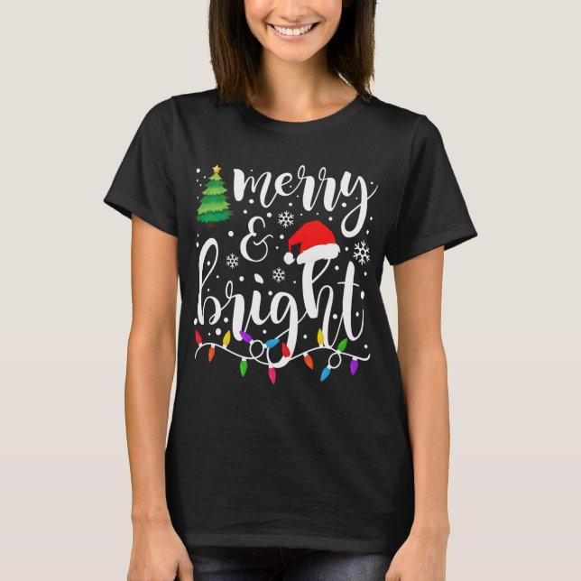 Camiseta Navidades merry y brillantes iluminan divertida im (Anverso)